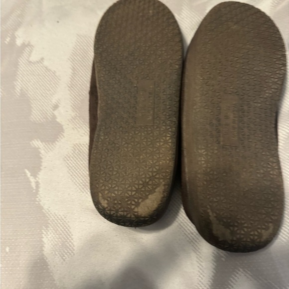 Men’s classic brown slippers, super comfy. Size9-10 - Picture 10 of 10